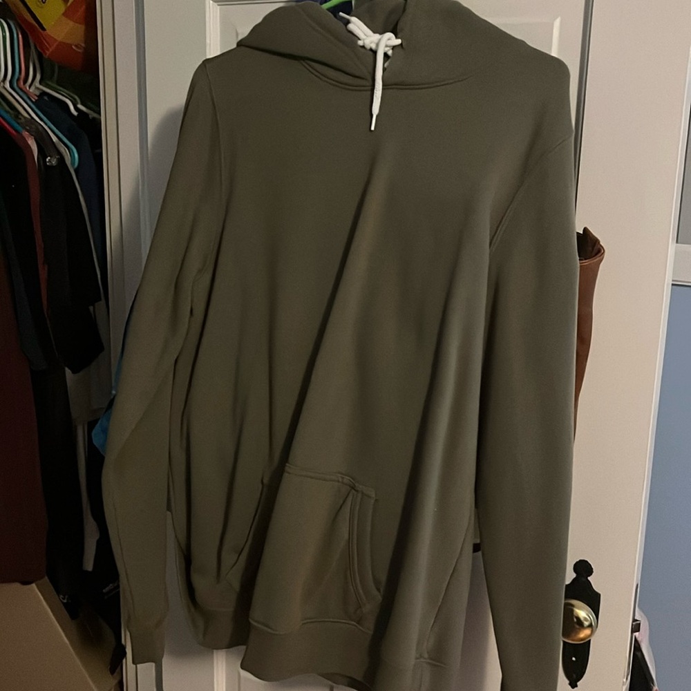 Plus size light green sweat shirt. Very comfy